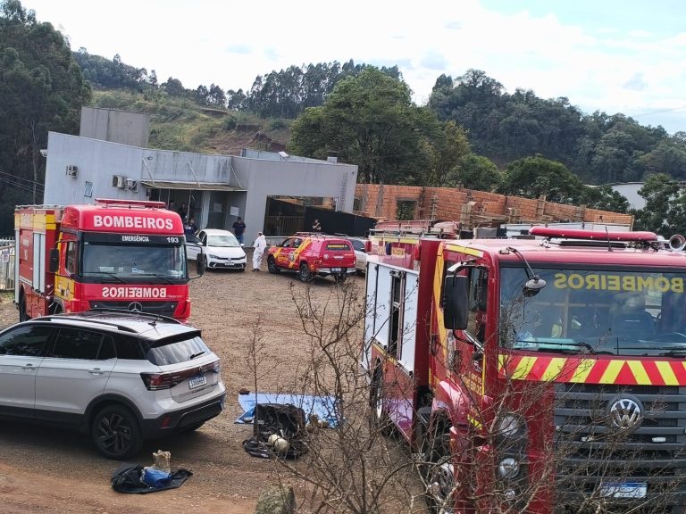 Vazamento de substância altamente corrosiva e tóxica mobiliza bombeiros de SC e PR