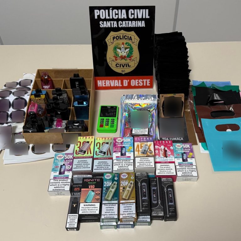 Polícia Civil apreende cigarros eletrônicos em investigação sobre venda de vapes para adolescentes em Herval d’Oeste