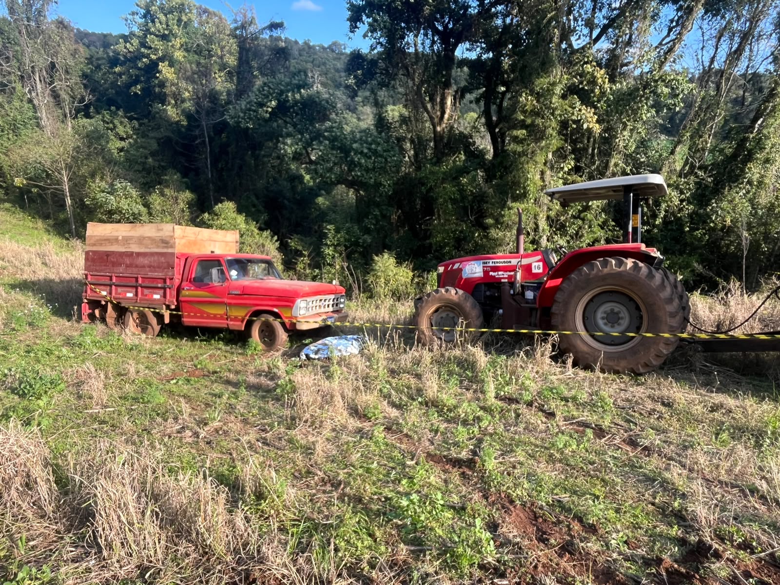 Trabalhador morre em acidente com trator no Oeste
