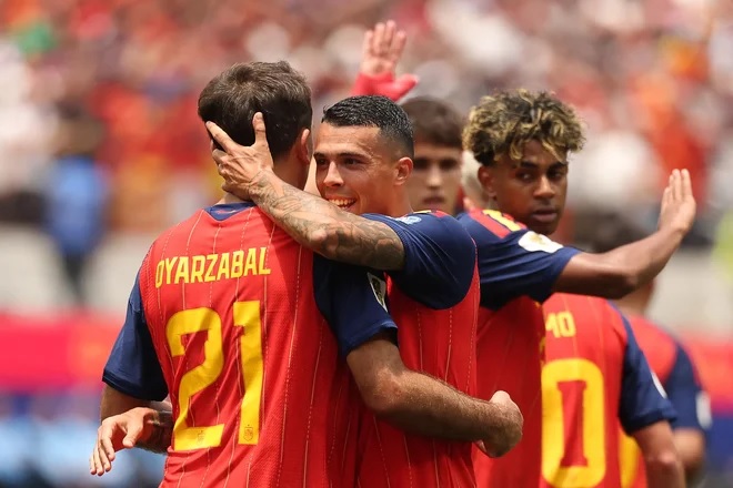 Espanha vence a França e garante vaga na final da Copa do Mundo