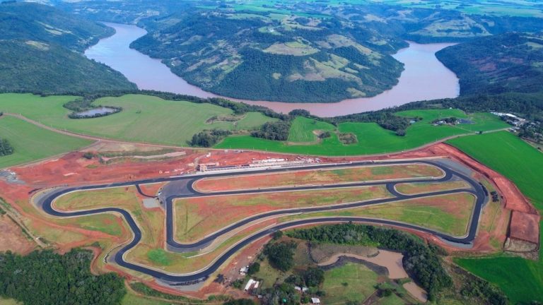 Com padrão FIA e asfalto de F1, Autódromo de Chapecó entra na rota da Fórmula 4 e Stock Car