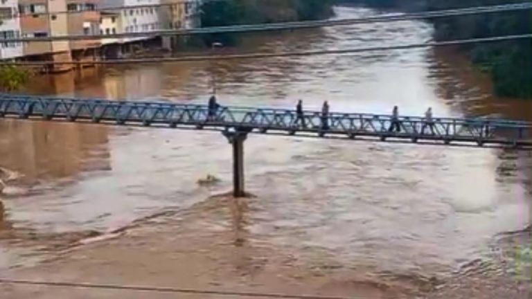 Duas pessoas se jogam no Rio do Peixe e mobilizam equipes de resgate em Videira