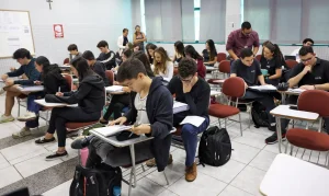 Desenrola Fies: prazo para renegociação de dívidas com descontos termina nesta segunda-feira
