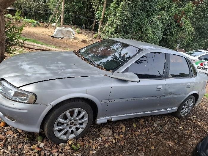 Polícia Militar recupera carro com registro de furto em revenda de veículos em Luzerna