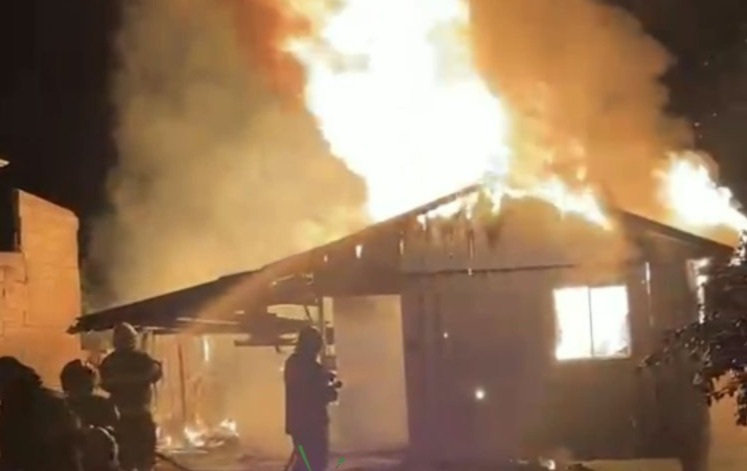 Moradores realizam campanha para ajudar irmãos que perderam tudo em incêndio em Capinzal