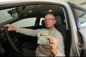 CNH em 2026: o que muda no exame e na validade para motoristas de 50 a 69 anos