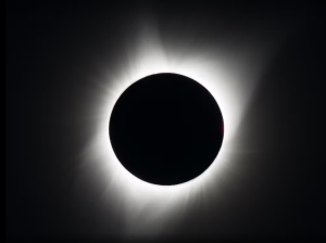 Eclipse solar total acontece nesta quarta-feira; saiba onde o fenômeno será visível