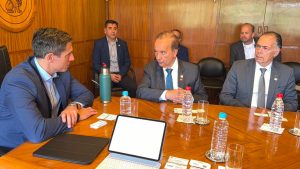 Santa Catarina busca acordo com o Paraguai para ampliar uso dos portos e importação de milho