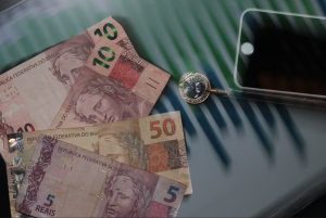 Endividamento das famílias brasileiras bate recorde em julho de 2026; cartão de crédito lidera preocupações