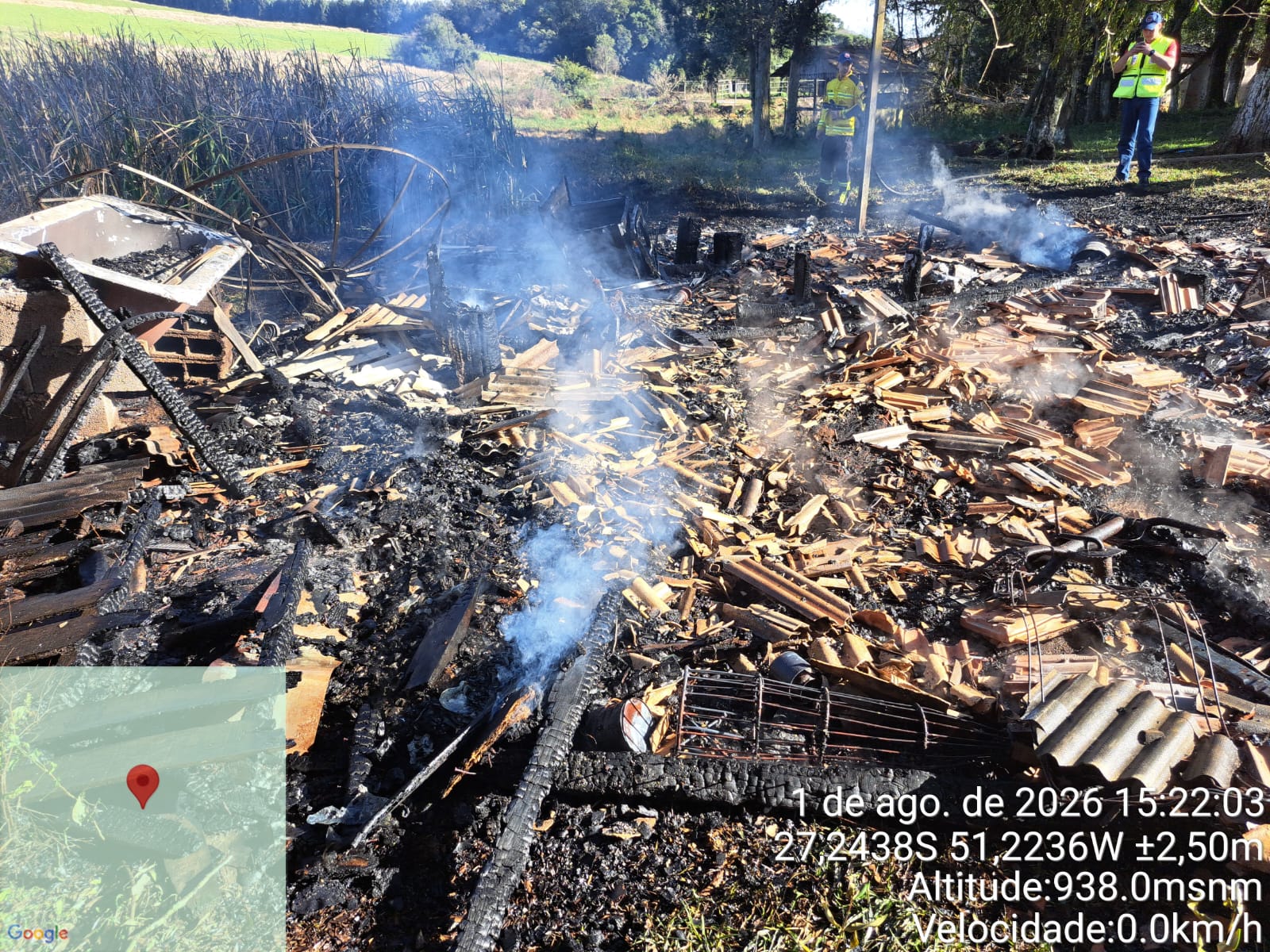 Incêndio destrói residência no interior de Campos Novos