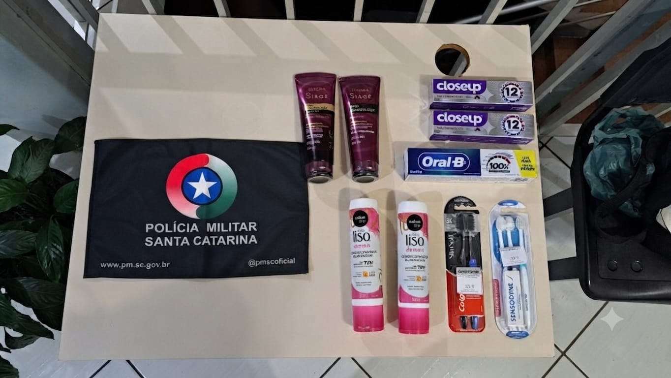 Homem é preso após furtar produtos de farmácia em Videira