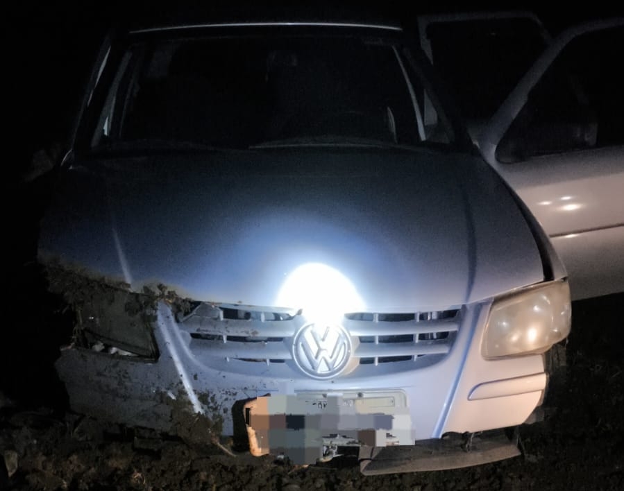Carro sai da pista na BR-282 e quatro pessoas são levadas ao hospital no Oeste Catarinense