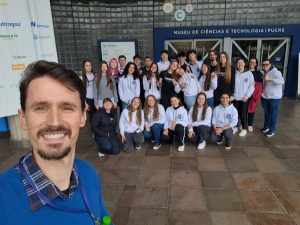 Alunos do Colégio Luterano Santíssima Trindade conhecem a PUCRS em visita técnica