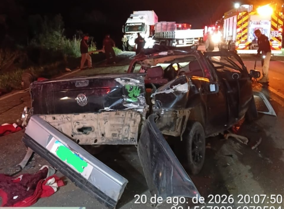 Colisão envolvendo quatro veículos deixa cinco pessoas feridas na BR-470 em São Cristóvão do Sul