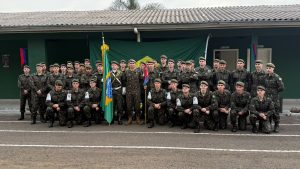 Tiro de Guerra 05-008 de Joaçaba celebra o Dia do Soldado com solenidade e juramento à Bandeira Nacional