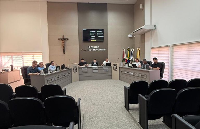 Relatório final da CPI da Prefeitura de Joaçaba tem votação adiada após pedido de vista
