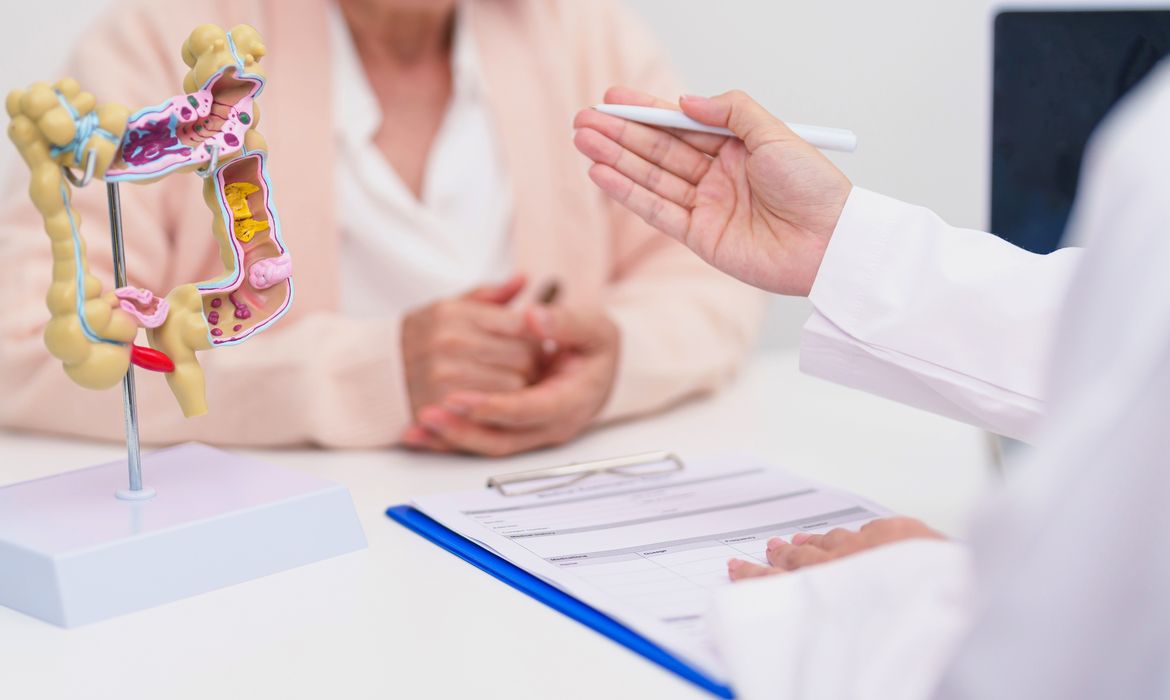 Anvisa aprova registro do medicamento Fruzaqla para pacientes com câncer colorretal