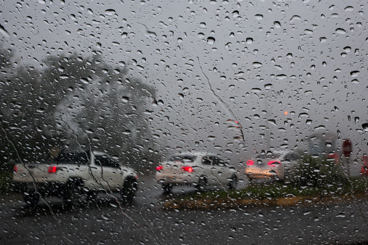 Vento forte, granizo e alagamento: Veja o alerta da Defesa Civil para SC