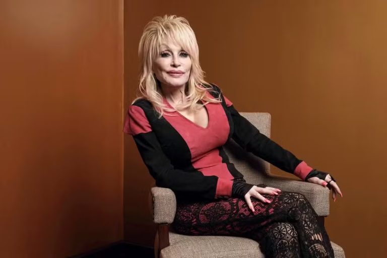 Dolly Parton, ícone da música country, morre aos 80 anos