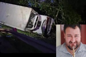 Motorista do Oeste morre após caminhão carregado com carne tombar no Paraná