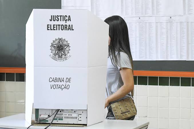 Eleições 2026: mulheres com medida protetiva ativa podem mudar local de votação em SC