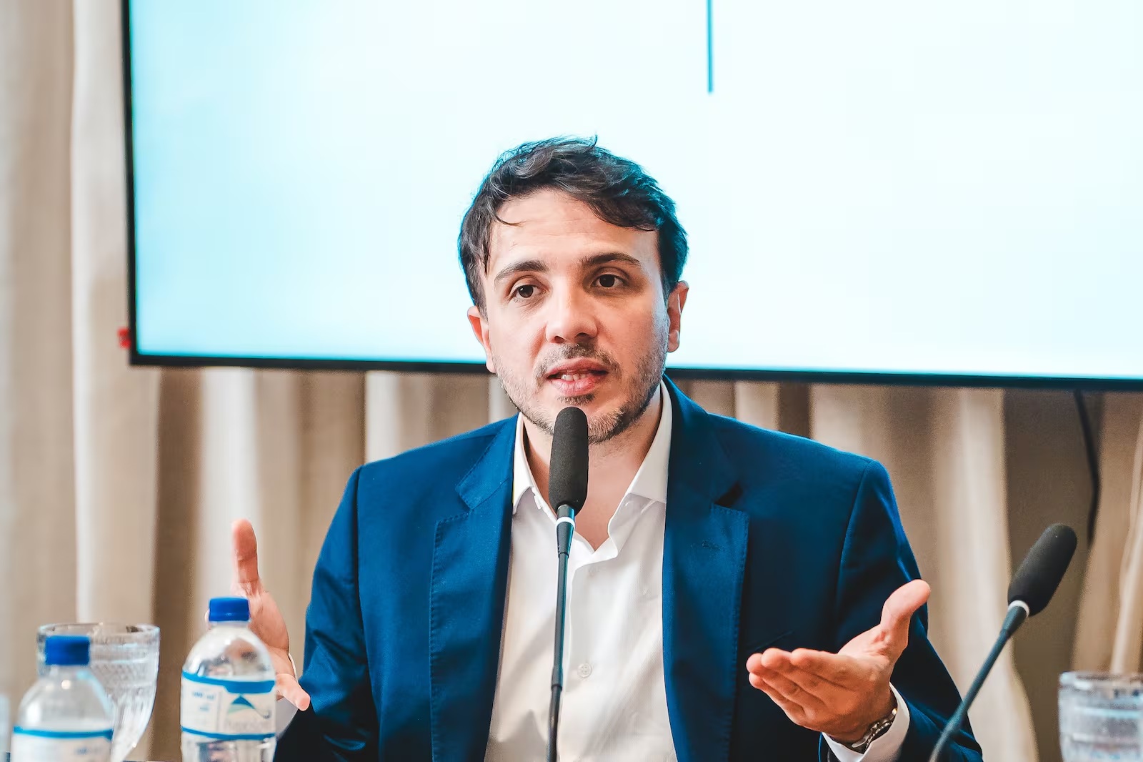 TSE suspende campanha do candidato a presidente Renan Santos