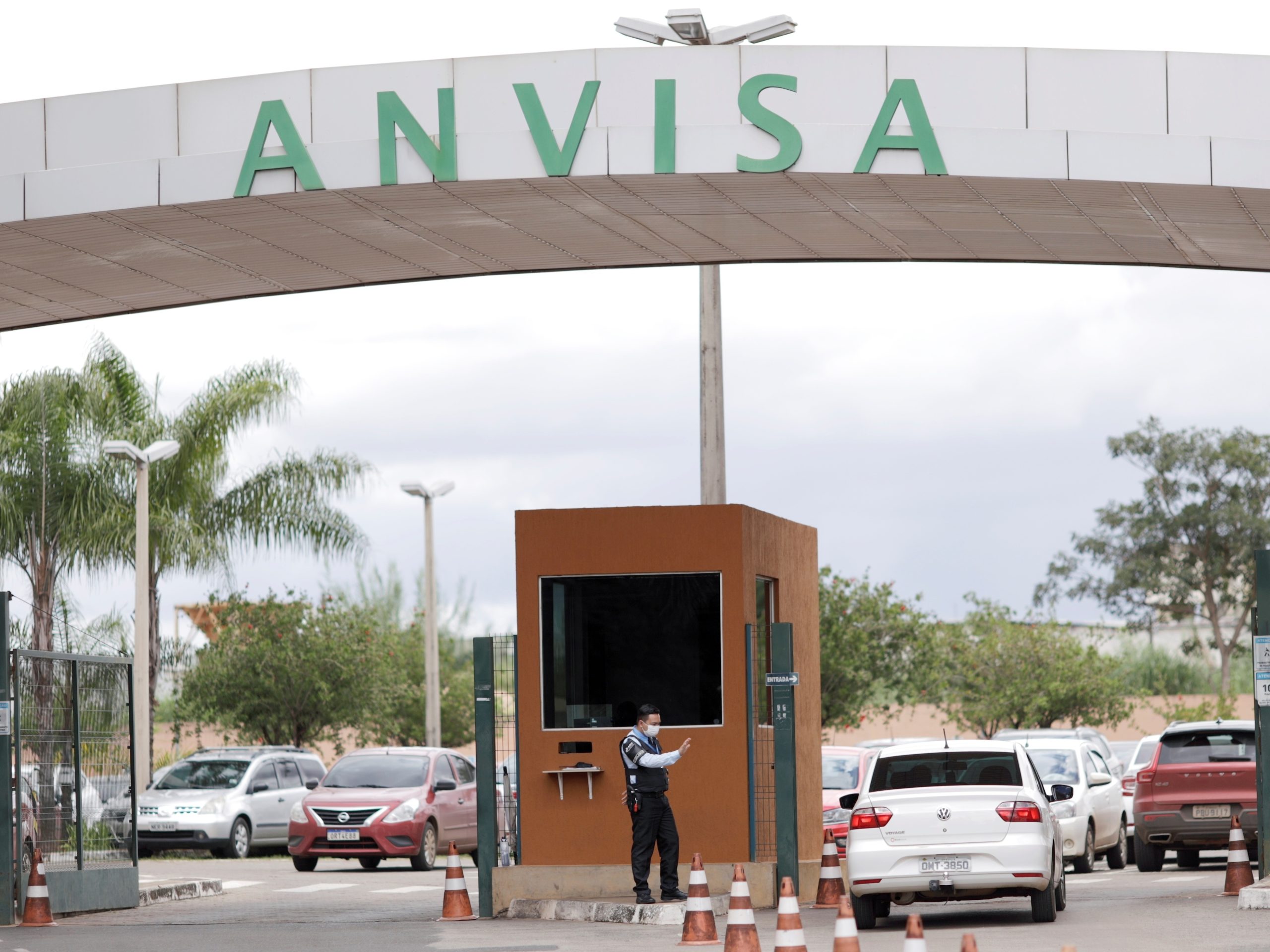 Anvisa retira restrições e permite venda de remédios no iFood, Rappi e Mercado Livre sob novas condições