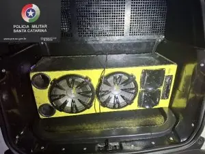 Polícia Militar apreende equipamento de som e investiga ameaças em Campos Novos