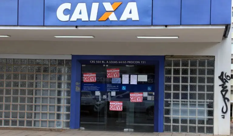 Greve na Caixa afeta atendimento presencial, mas governo confirma pagamento do Bolsa Família nesta quinta (17)
