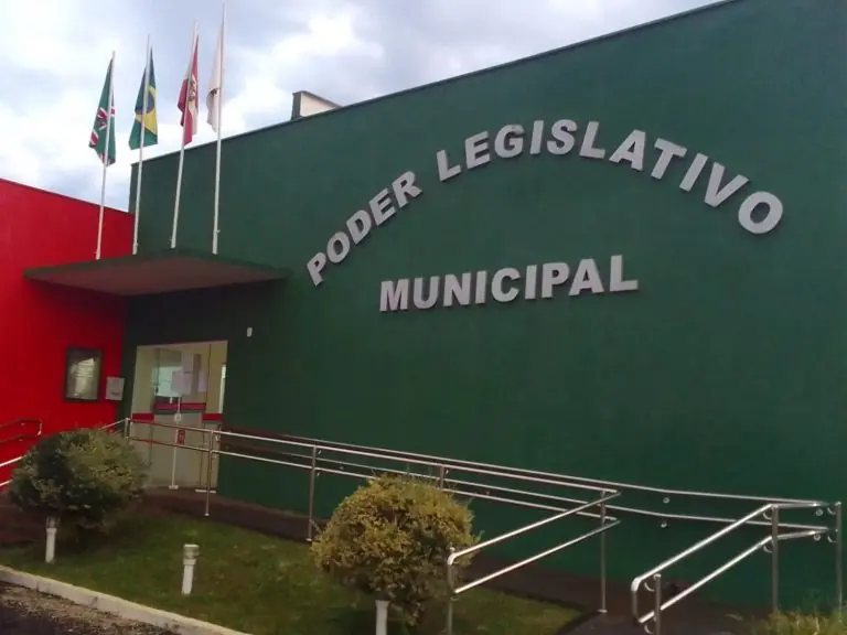 Câmara de Jaborá abre concurso público com salário de R$ 2,2 mil para 20 horas semanais