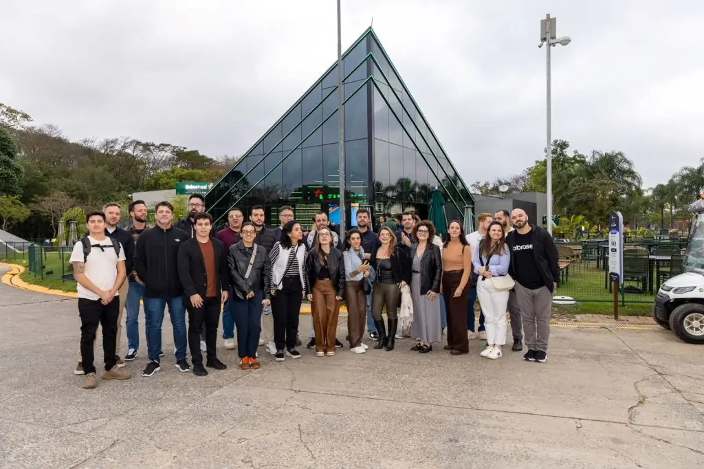 Grupo de empresários do Meio-Oeste catarinense participa de visita técnica e evento em SP sobre alimentação fora do lar