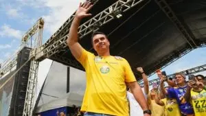 Do Brasil ao exterior: veja a rota de Flávio Bolsonaro após entrada na Argentina