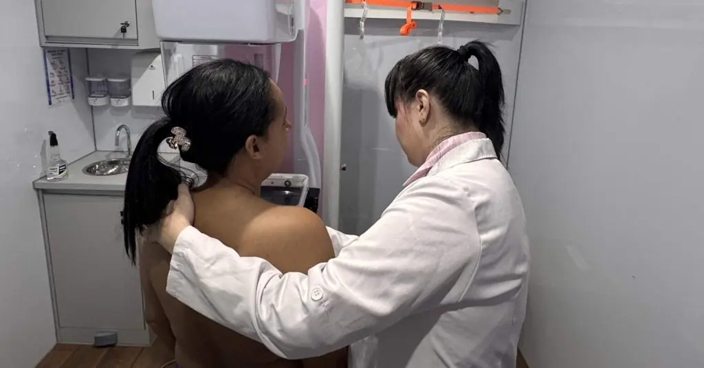 Outubro Rosa: Governo de SC atinge marca de 25 mil exames ofertados pelas Carretas da Saúde da Mulher