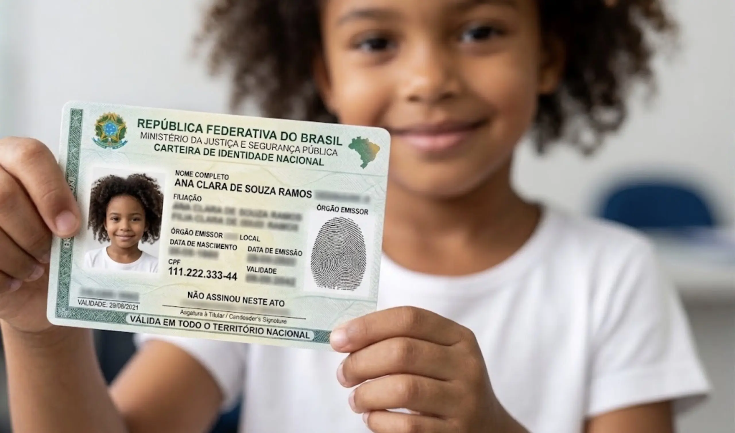 Nova Carteira de Identidade infantil: veja como tirar o RG para crianças e bebês