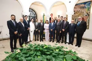 Jorginho Mello recebe embaixadores da Liga Árabe para atrair investimentos e parcerias a Santa Catarina