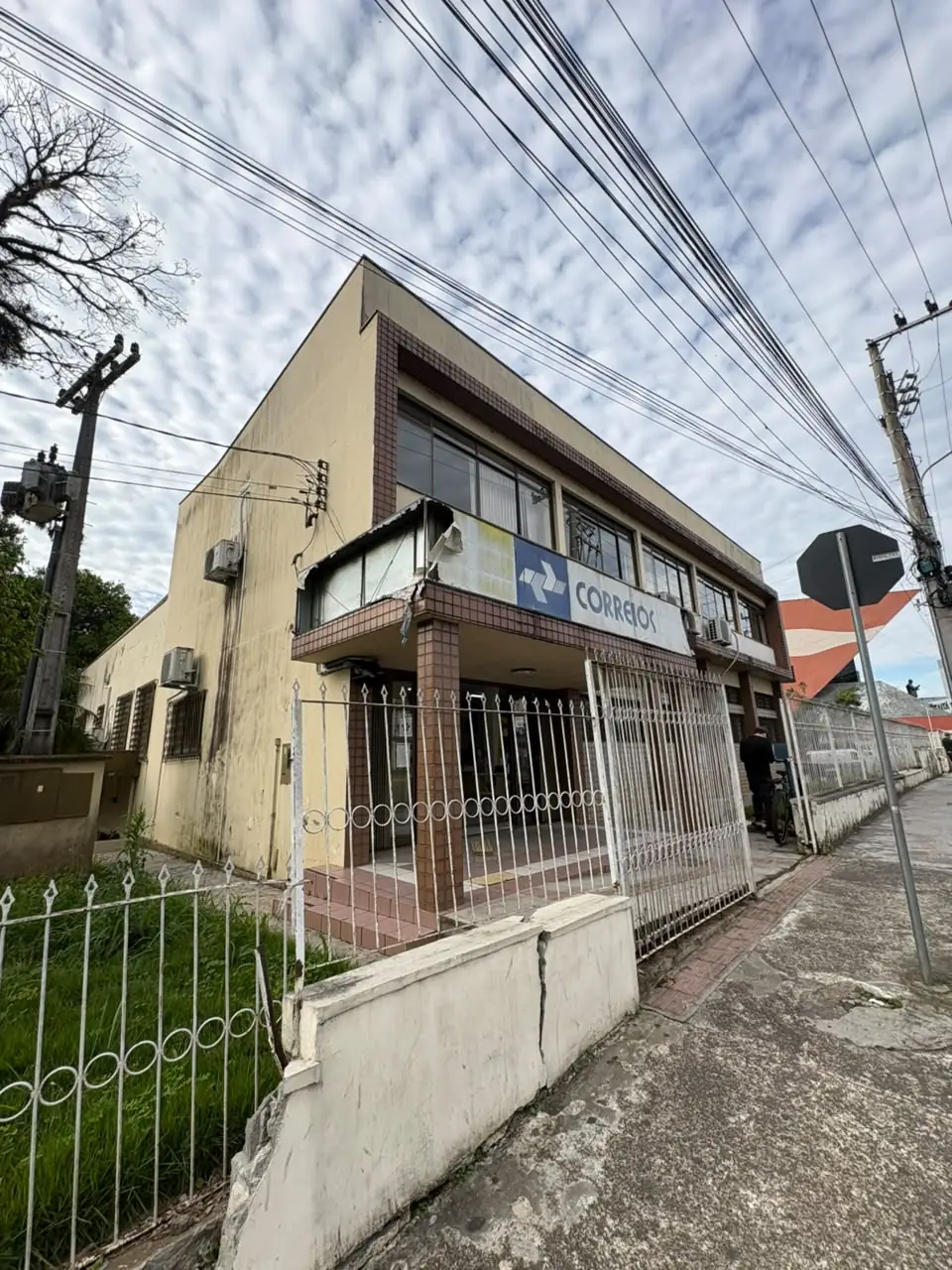 Vereador defende leilão do prédio dos Correios e a mudança para estrutura menor em Joaçaba