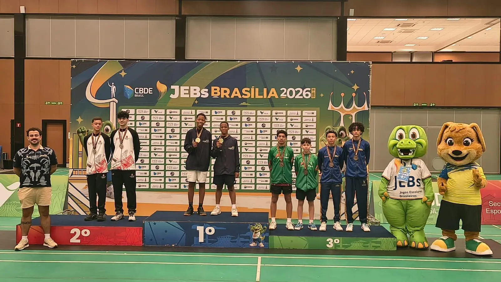 Estudantes do CEFREI conquistam medalhas nos Jogos Escolares Brasileiros 2026