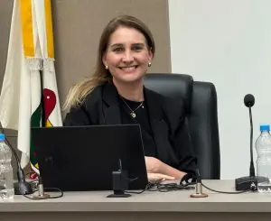 Vereadora Rita sugere retorno do horário estendido em unidades de saúde durante campanhas específicas