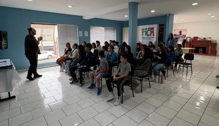 FICA 2026 reúne cerca de 500 estudantes na primeira etapa de provas em Joaçaba