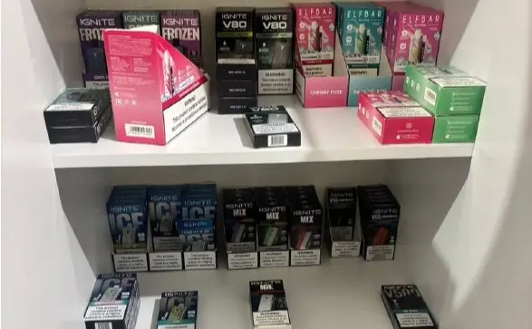Polícia Civil apreende 120 cigarros eletrônicos comercializados para adolescentes em Joaçaba