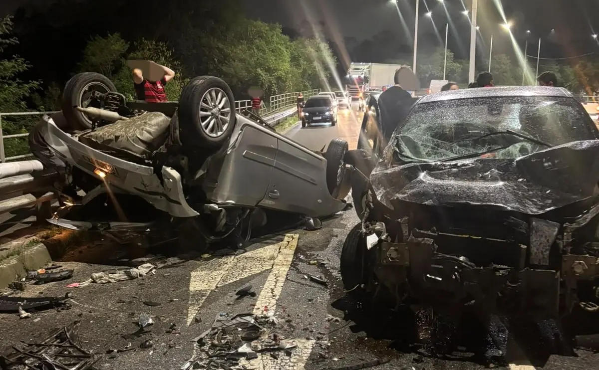 Tragédia no trânsito tira a vida de dois jovens em Blumenau
