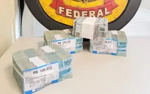 Polícia Federal apreende R$ 500 mil em espécie com candidato em Florianópolis e aciona a Justiça Eleitoral