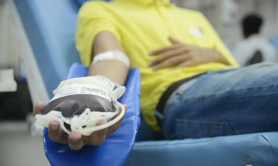 Pessoas com mais de 70 anos já podem doar sangue; veja o que muda nas regras