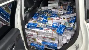 Ação conjunta PRF, PMRv e PF apreende 10 mil maços de cigarro contrabandeado no Meio-Oeste catarinense