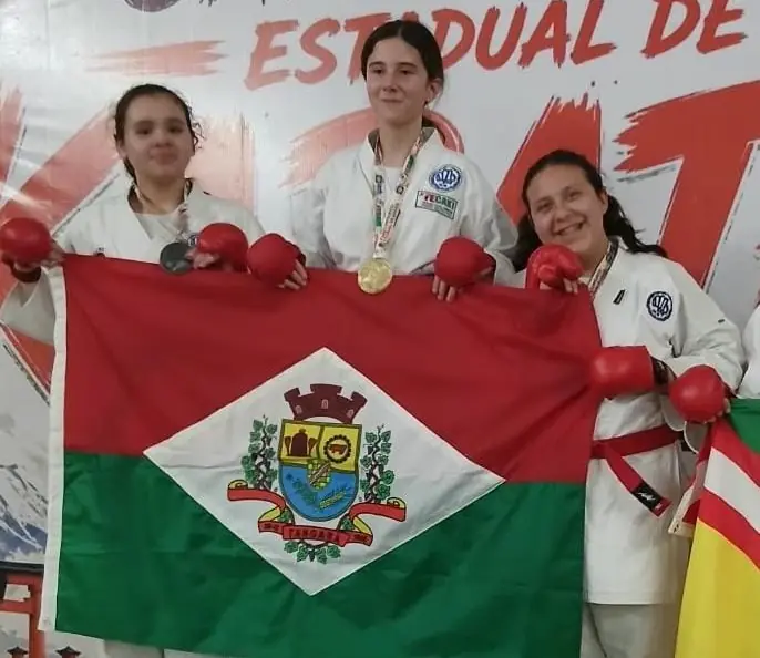 Atleta de 11 anos de Tangará conquista três medalhas no Estadual de Karatê