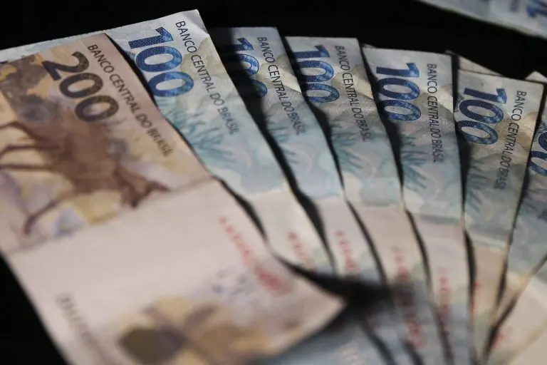 Mais de 22 milhões de apostadores ainda têm dinheiro a receber de bets; saldo chega a R$ 159 milhões