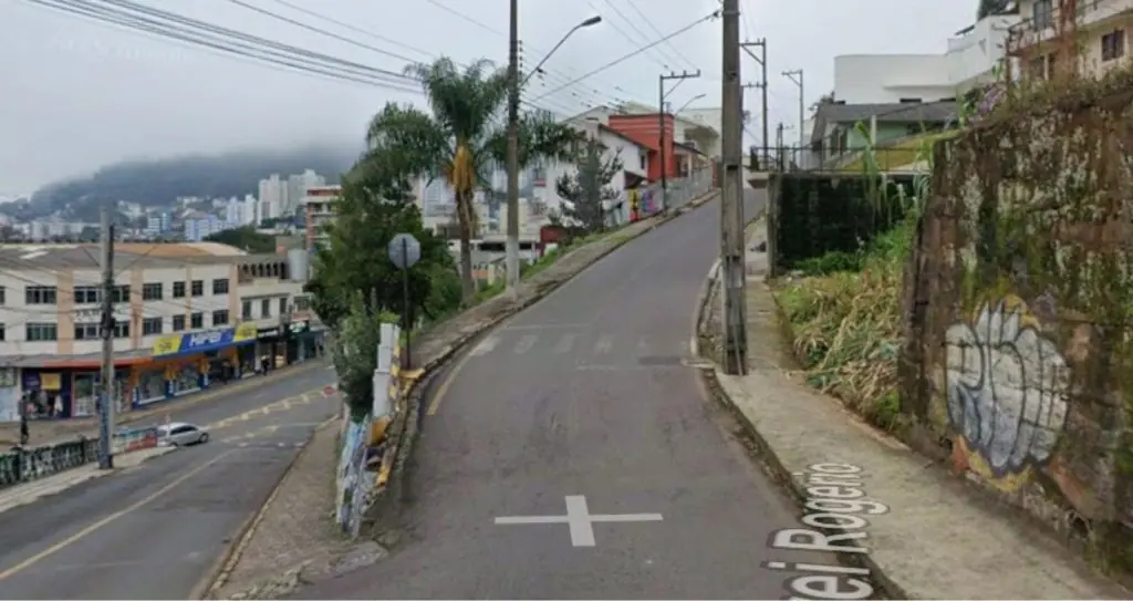 Presidente Jaqueline sugere sentido único em trecho da Rua Frei Rogério