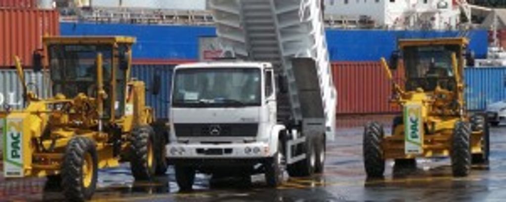 Após 40 anos, Prefeitura de Joaçaba recebe motoniveladora