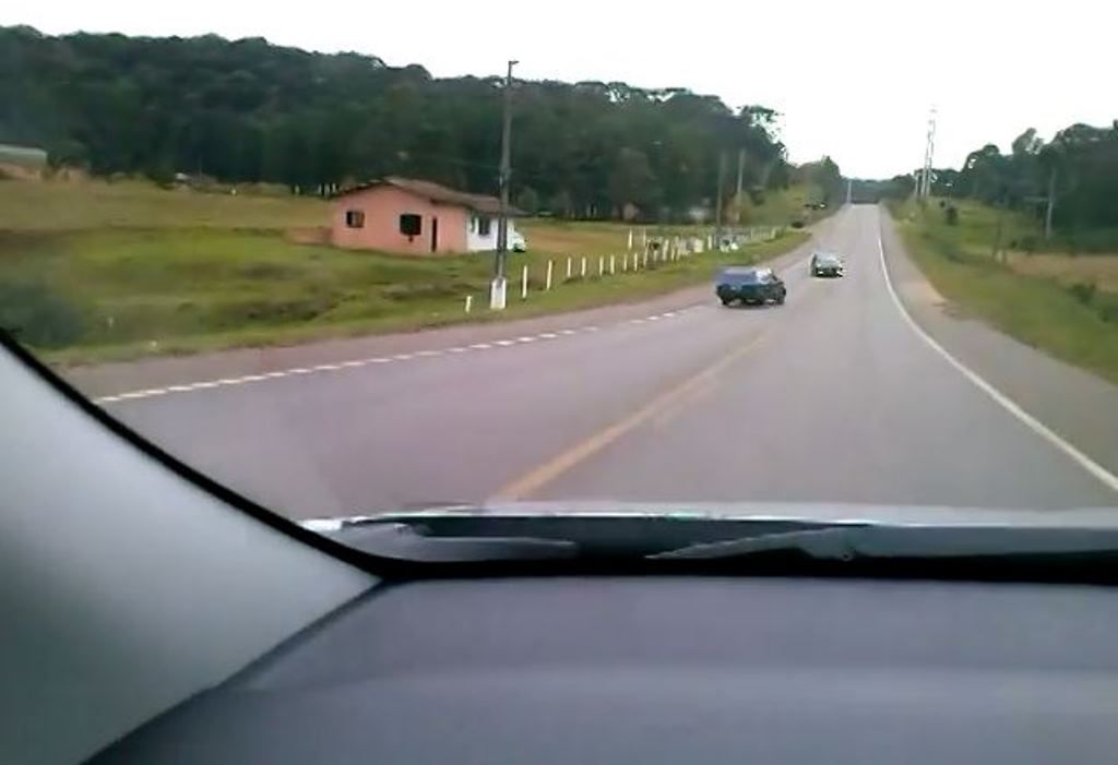 Motorista filma acidente em estrada da região