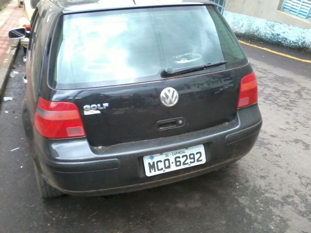 Motociclista fica ferido em acidente